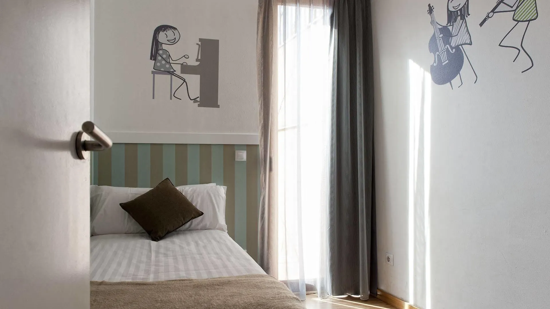 Mh Apartments Liceo Barcelone