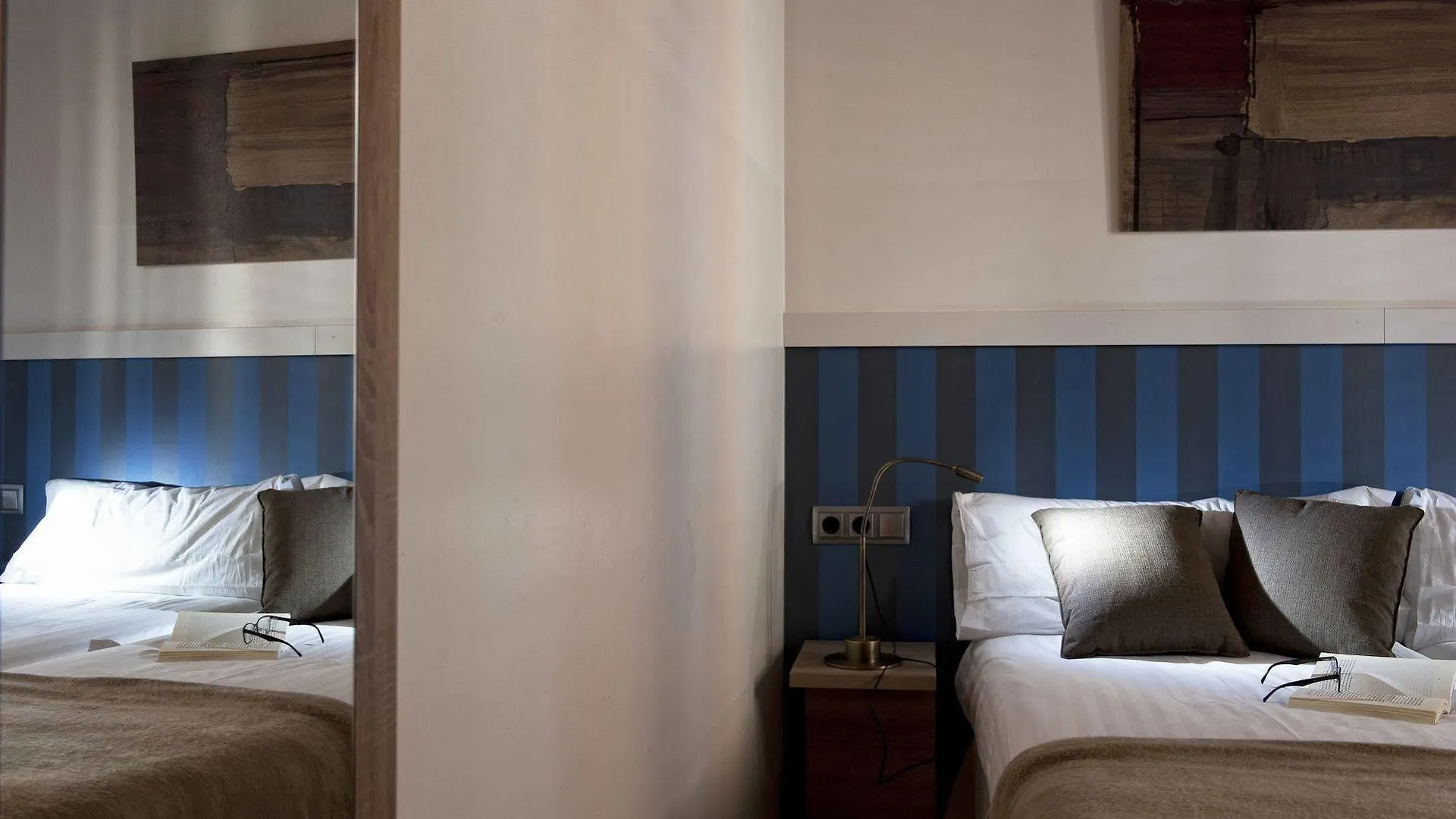 Mh Apartments Liceo Barcelona Espanha